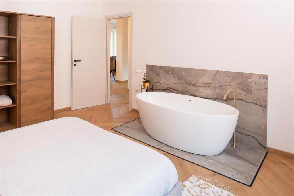 Destiny Home 5 Bardolino Extérieur photo